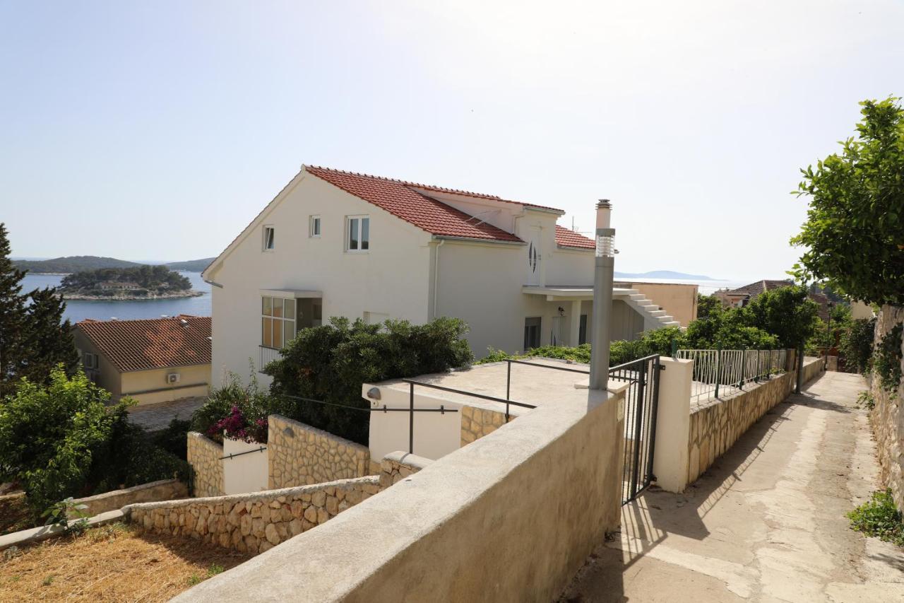 Adria Apartment Hvar Town Eksteriør billede